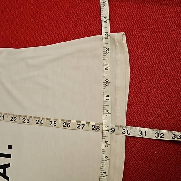 Poshfest 2014 official graphic tee XL Poshmark EUC - Picture 5 of 8